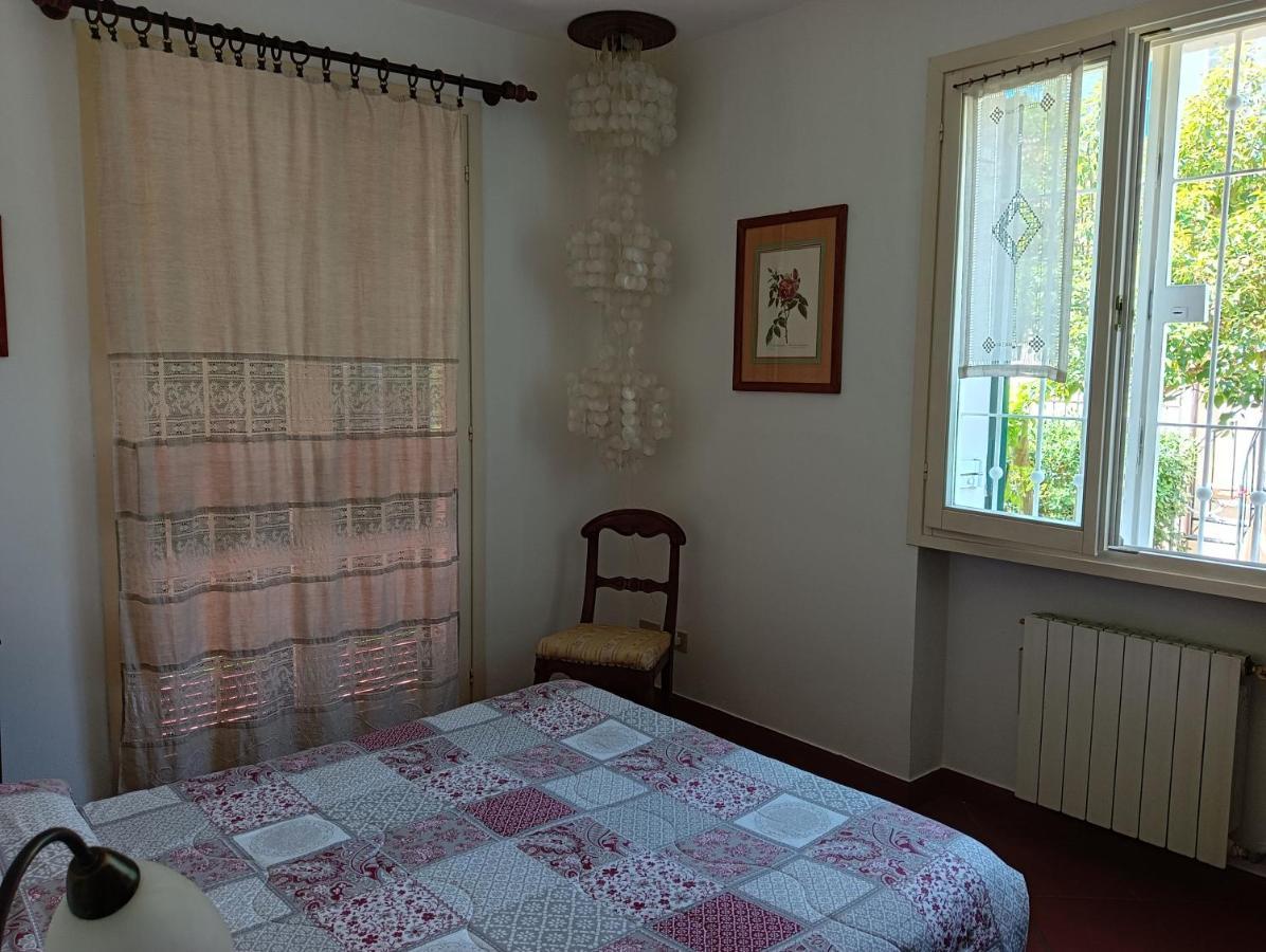 Villetta Con Giardino A Due Passi Dal Mare Imperia Zewnętrze zdjęcie